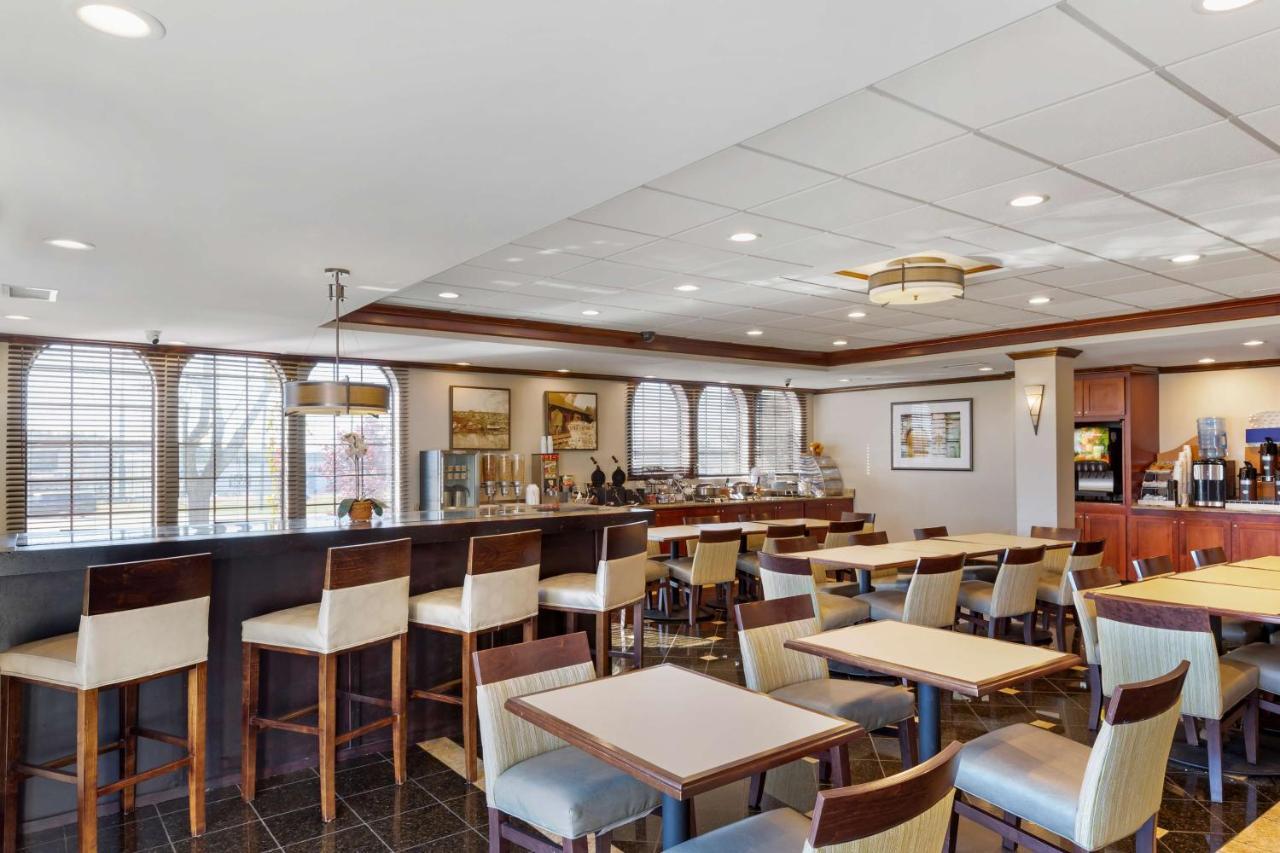 Best Western Plus South Hill Inn Buitenkant foto