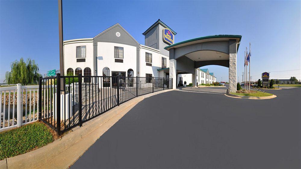 Best Western Plus South Hill Inn Buitenkant foto