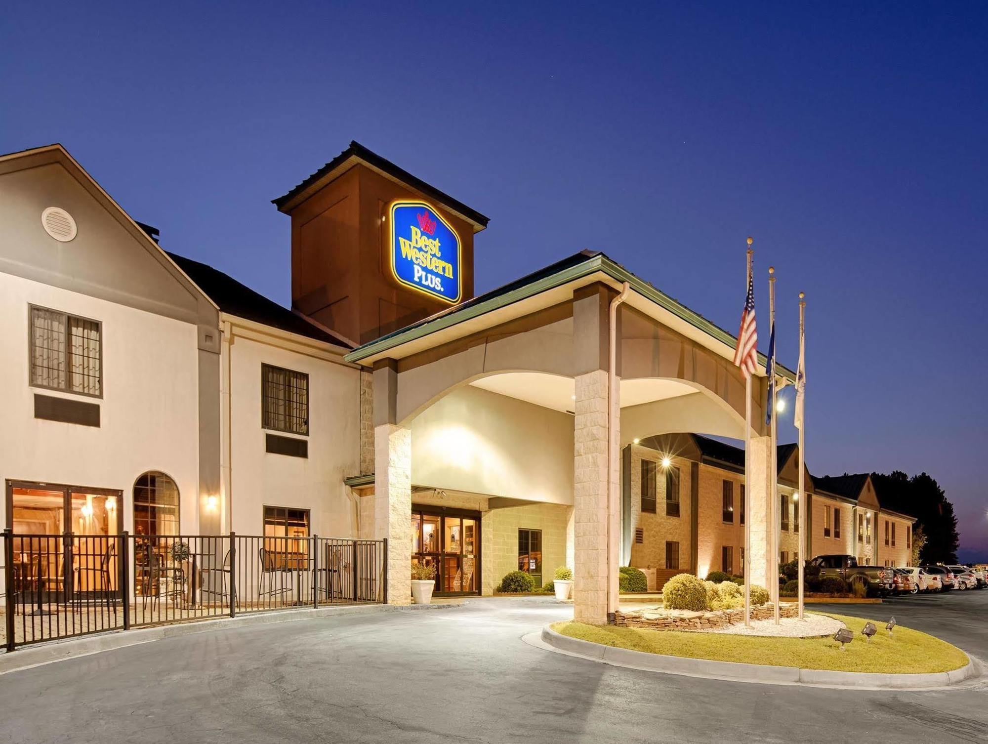 Best Western Plus South Hill Inn Buitenkant foto