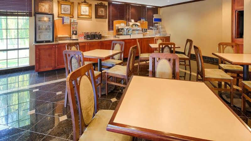 Best Western Plus South Hill Inn Buitenkant foto